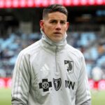 A menos de 100 dias para el Mundial James Rodrigu James Rodríguez atraviesa su parón más largo sin fútbol profesional a menos de 100 días para la cita mundialista, encendiendo las alarmas en su selección.