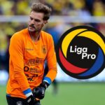 Bombazo Javier Burrai regresaria a LigaPro 2026 El arquero Javier Burrai podría volver al fútbol ecuatoriano en la temporada 2026, generando gran expectativa en el mercado de pases de la LigaPro.