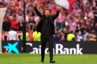 El selecto grupo del que quedaron afuera Real Madr El equipo del 'Cholo' Simeone se une a la élite europea con opciones de ganar la triple corona, dejando atrás a gigantes como el Real Madrid y Barcelona.