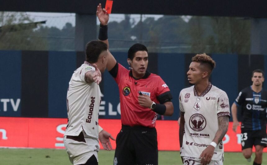 Fracturo a Arroyo Vernaza y esta es la sancion que El Comité de Disciplina confirmó el castigo oficial para el defensor Brian Negro luego de la grave fractura sufrida por el futbolista Arroyo Vernaza.