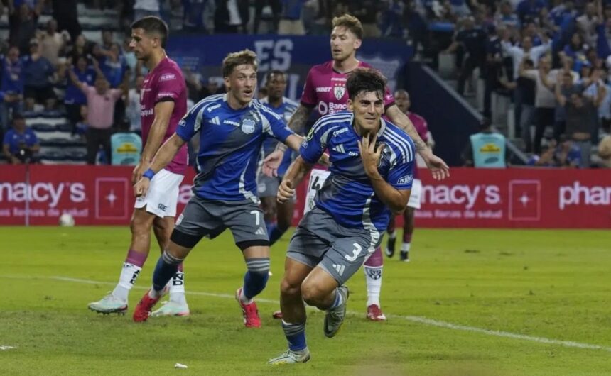 Jugador de Emelec podria dar el salto a Europa tit Un jugador clave del esquema de Vicente Sánchez en Emelec estaría cerca de dar el salto al fútbol europeo. Conoce los detalles del posible traspaso.