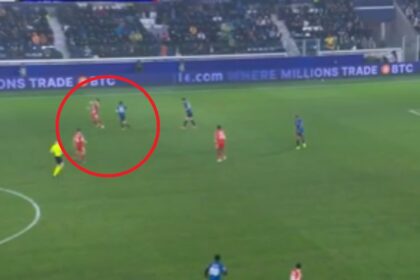 La jugada maradoniana de Luis Diaz ante Atalanta q El atacante colombiano Luis Díaz deslumbró en territorio italiano con una acción individual de alto nivel frente al Atalanta por competiciones europeas.