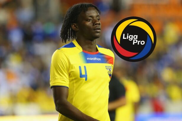 Llego a cobrar 800 mil dolares en Inglaterra y aho El mundialista ecuatoriano Juan Carlos Paredes, tras brillar en Inglaterra, define su futuro profesional y se integra a un nuevo equipo en el fútbol local.