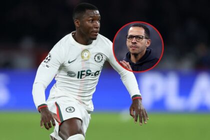 Lo puso a jugar de lateral luego lo cambio y asi El volante ecuatoriano Moisés Caicedo mostró su descontento tras ser improvisado como lateral y luego ser sustituido en una polémica decisión táctica.