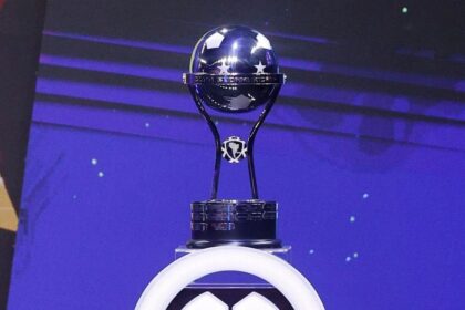 Los millonarios premios que repartira la Copa Suda La Conmebol reveló los montos oficiales para los clubes en la Copa Sudamericana. El torneo entregará premios récord en cada fase de la competencia.