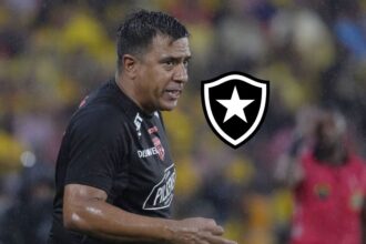 Por que Cesar Farias no esta en el banquillo en el Conoce los motivos reglamentarios por los cuales el estratega César Farías se ausentó del banquillo en el duelo de Copa Libertadores frente a Botafogo.