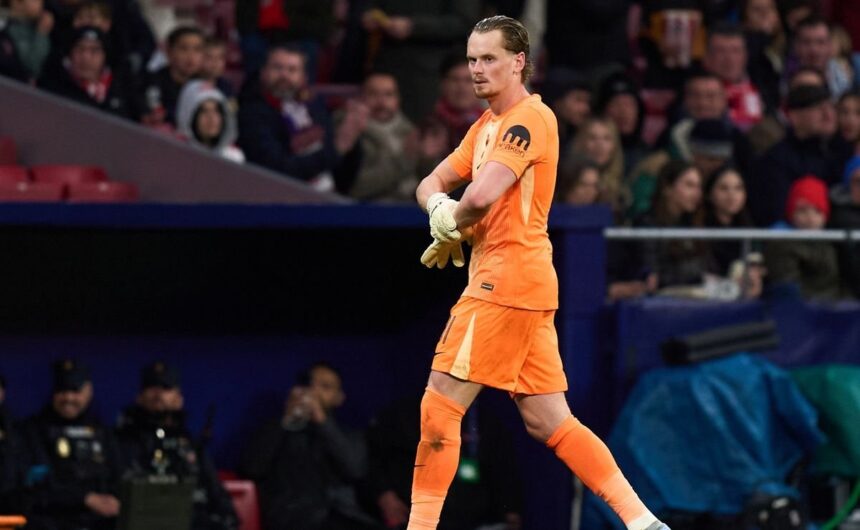 Primer mensaje oficial de Kinsky portero de Totte El arquero Antonín Kinský se pronunció tras ser sustituido prematuramente por errores en el duelo de Champions League entre Tottenham y Atlético de Madrid.