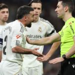 Reclamos silbidos y Florentino dimision Real Mad La afición del Real Madrid explotó contra el equipo y la directiva tras la sorpresiva derrota en casa frente al Getafe, pidiendo incluso la salida de su presidente.