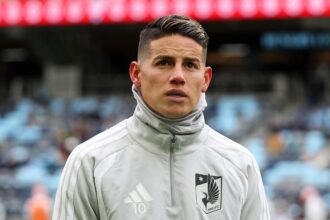 Sin jugar un solo minuto James Rodriguez hizo par Sin necesidad de saltar al campo, la estrella colombiana James Rodríguez fue clave en una nueva marca histórica para el Minnesota United de la MLS.