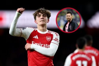 Tiene 16 anos hizo historia en la Premier League Con apenas 16 años, Ethan Nwaneri hace historia en la Premier League y recibe comparaciones con Messi por su increíble capacidad de regate.