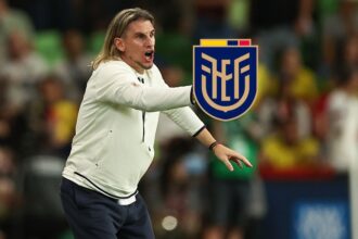 Todo Ecuador consternado Sebastian Beccacece conf Sebastián Beccacece admitió que el cuerpo técnico de la Selección de Ecuador observa de cerca a un atacante para fortalecer la ofensiva en las Eliminatorias.