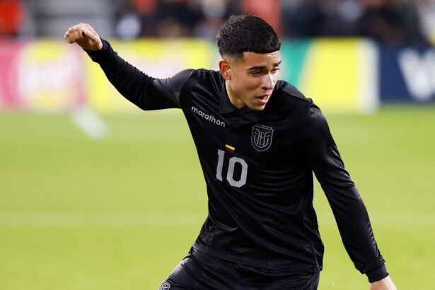 Ultima hora Los convocados de Ecuador para los am Descubre la lista oficial de jugadores convocados por la Selección de Ecuador para encarar los partidos amistosos de la fecha FIFA de marzo.