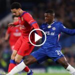 VIDEO La insolita jugada de Moises Caicedo con l El mediocampista ecuatoriano **Moisés Caicedo** protagonizó una acción inesperada que terminó en anotación del **PSG** durante el duelo frente al **Chelsea**.