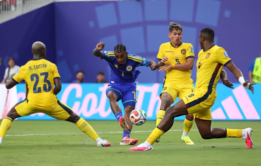 6LOQECGXQVEVNHCIP7YZAAKP74 Tras la derrota por 1-0 frente a Costa de Marfil y el empate sin goles ante Curazao, Ecuador quedó al borde de la eliminación en el Mundial 2026. La Tri suma apenas un punto en dos partidos, no ha marcado goles y afrontará la última fecha ante una Alemania que ya aseguró su clasificación tras ganar sus dos primeros encuentros.