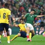image 4 La ilusión de Ecuador en el Mundial 2026 terminó antes de lo esperado. La derrota frente a Costa de Marfil (1-0), el empate sin goles ante Curazao y la caída contra Alemania sentenciaron la eliminación de una selección que llegó con expectativas altas, pero que nunca encontró regularidad en la fase de grupos. El equipo de Sebastián Beccacece cerró su participación con apenas un punto de nueve posibles y sin poder marcar un solo gol.